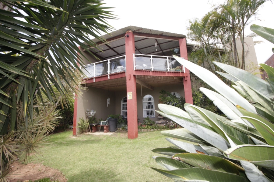 4 Bedroom Property for Sale in Wavecrest Eastern Cape